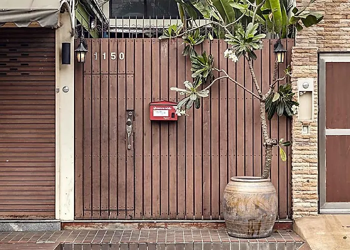 @1150 * Bangkok