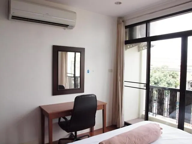 Apartamento @1150